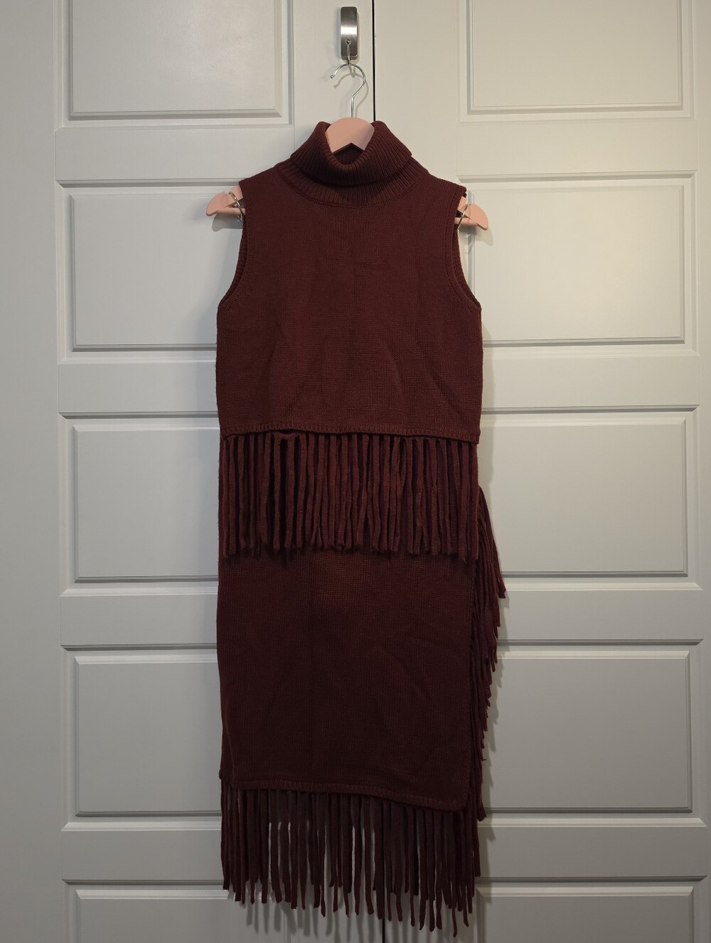 Pants Store Burgundy Sofina Fringe Sweater & Skirt Set size Small